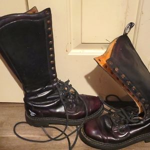 Vintage Fluevog size 7 with Angel Souls